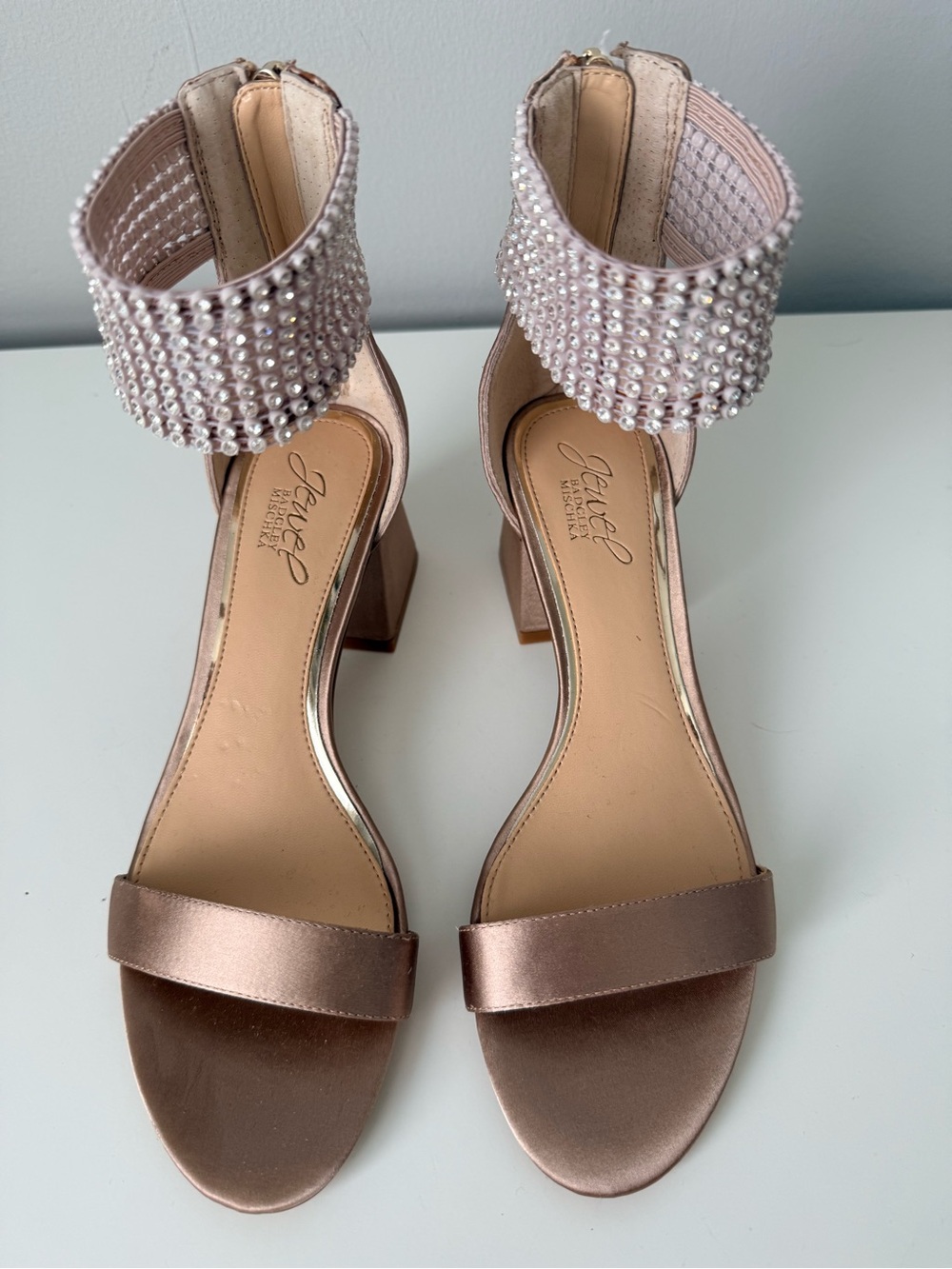 Jewel Badgley Mischka Blush Rhinestones Block Heels Size 7 Ankle Cup Zip Wedding